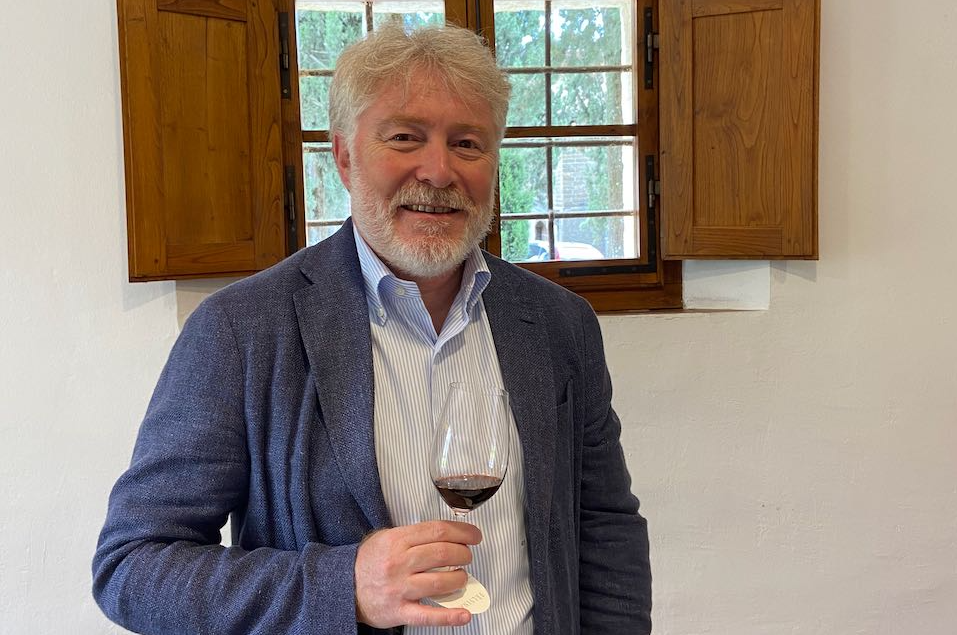 Giovanni Poggiali mit einem Glas seines Rancia.